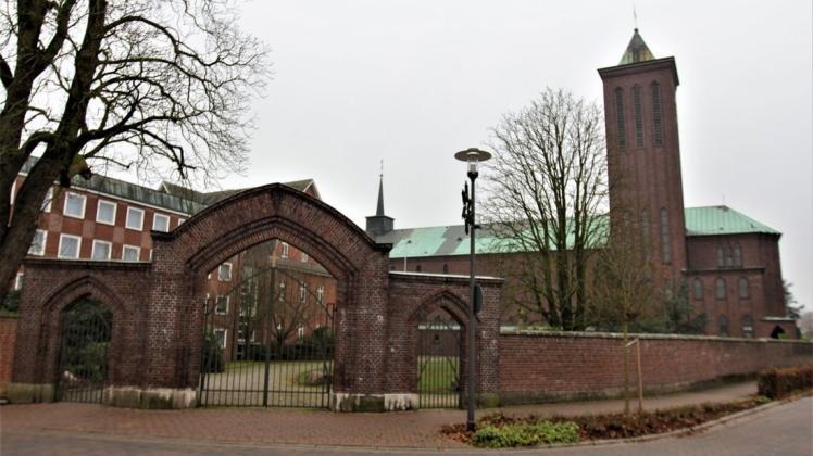 Keinen Zutritt gibt es wegen der Corona-Pandemie weiterhin für Besucher des Mutterhauses der Franziskanerinnen in Thuine. Keinen Zutritt gibt es wegen der Corona-Pandemie weiterhin für Besucher des Mutterhauses der Franziskanerinnen in Thuine.