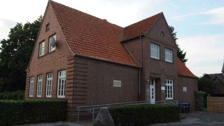 Die denkmalgeschützte Alte Schule Listrup soll saniert und ein Dorfgemeinschaftshaus angebaut werden. Helfen sollen dabei Fördergelder aus der Dorfentwicklung.
