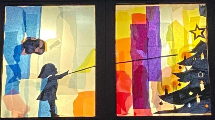 Das Fenster Nummer 12 der Klasse 5b der Mosaik-Schule. Das Fenster Nummer 12 der Klasse 5b der Mosaik-Schule.