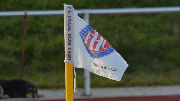 Im Moment herrscht Stillstand: Der FC Hude hat in der laufenden Bezirksliga-Saison 2020/21 erst zwei Spiele absolviert. Im Februar will der NFV mit den Teams beraten, ob und wie es weitergehen kann. (Archivfoto).