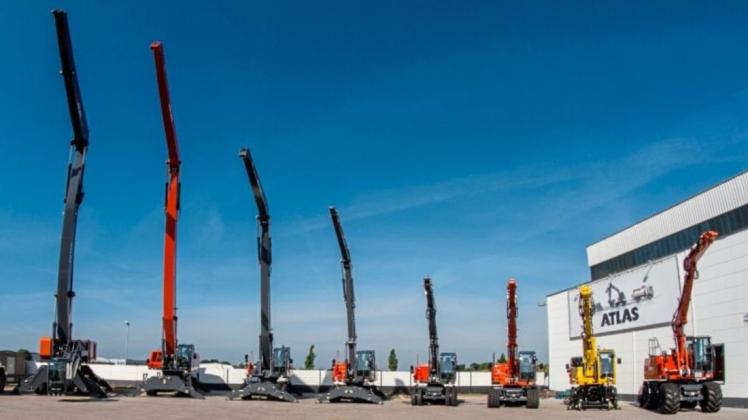 Seit Ende 2020 steigt bei Atlas die Nachfrage nach Kränen, sagt Geschäftsführer Brahim Stitou. Die Mini-Bagger waren gefragt wie nie. Seit Ende 2020 steigt bei Atlas die Nachfrage nach Kränen, sagt Geschäftsführer Brahim Stitou. Die Mini-Bagger waren gefragt wie nie.