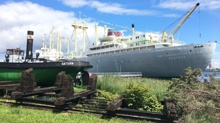 Zuletzt war das Traditionsschiff im IGA-Park der Treffpunkt des DDR-Arbeitskreises für Schifffahrts- und Marinegeschichte.