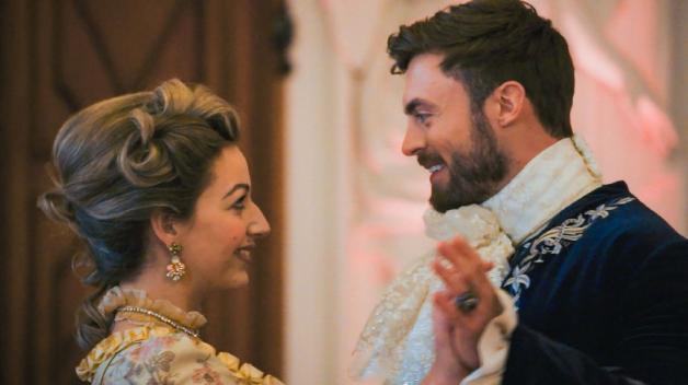 Bachelor 2021: Hannah und Niko beim Rokokolores. Bachelor 2021: Hannah und Niko beim Rokokolores.