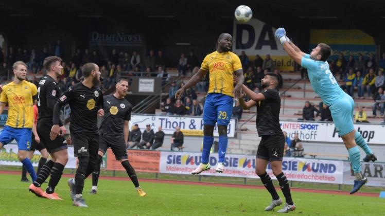 Der SV Atlas Delmenhorst um Flodyn Baloki wartet wie alle norddeutschen Fußball-Regionalligisten auf einen Plan für die weitere Saison 2020/21. Der SV Atlas Delmenhorst um Flodyn Baloki wartet wie alle norddeutschen Fußball-Regionalligisten auf einen Plan für die weitere Saison 2020/21.