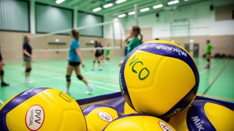 Vorübergehend nicht mehr in der Schlosswallhalle trainieren die Volleyballfrauen des VCO.