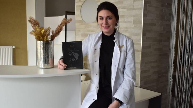 Der Salon ist fertig, die Flyer sind gedruckt: Aileen Burmeister freut sich auf ihre ersten Kunden, die sie nach dem Lockdown in ihrem Beautysalon in Neustadt-Glewe behandeln darf.