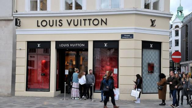 Das kultigste Louis Vuitton Taschen in der Geschichte – l'Étoile de Saint  Honoré