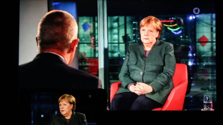 Im Großen und Ganzen ist beim Impfen nichts schief gelaufen, sagt Bundeskanzlerin Angela Merkel im Interview in der ARD.