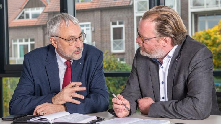 Arbeiten nun als Doppelspitze für die Diakonie Westmecklenburg-Schwerin: Stiftsprobst Jürgen Stobbe und Thomas Tweer (r.)