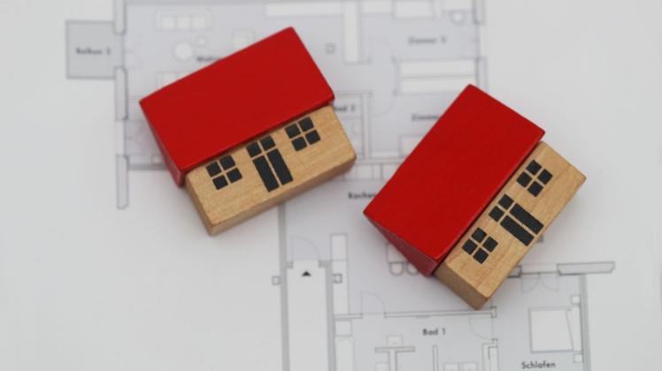 Fast alle Immobilien auf dem Satellitenbild tragen ein Preisschild