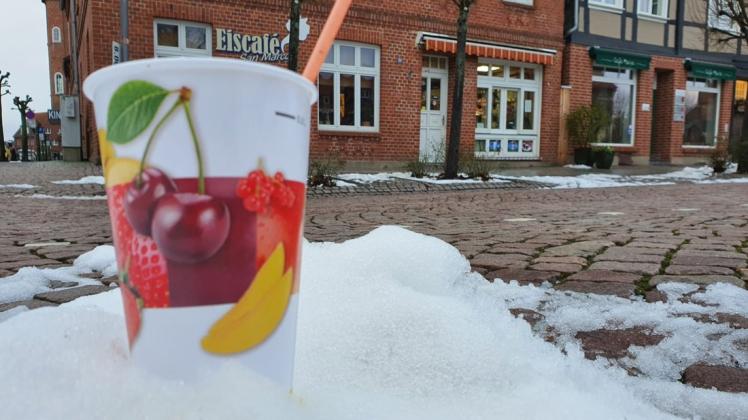Wer aktuell Lust auf eine Eisschokolade verspürt, ist in Boizenburg genau richtig. Hier hat das Eiscafé San Marco auch im Winter für seine Gäste geöffnet.