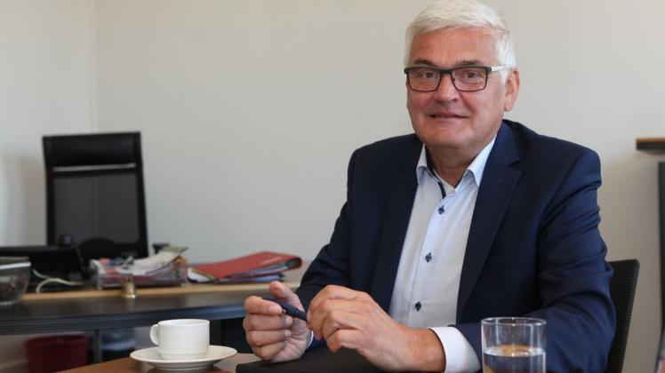 Antwortet auf die Kritik der CDU Melle, die ihn einst in den Grönegau geholt hat: Melles Bürgermeister Reinhard Scholz. (Archivfoto)