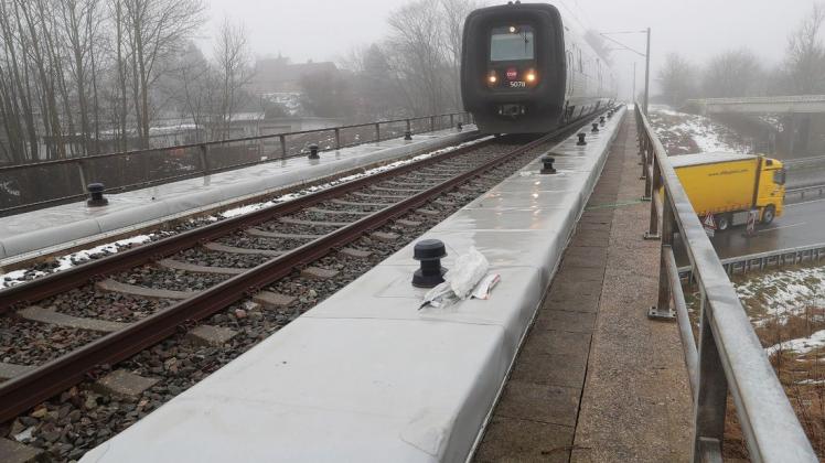 Flensburg: Eisenbahnbrücke Wird Erneuert: B200 Gesperrt | SHZ