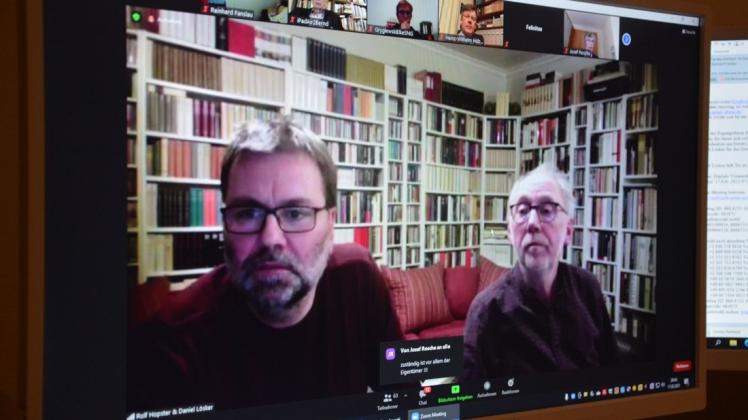 Daniel Lösker (links) und Rolf Hopster moderierten die Online-Diskussion.