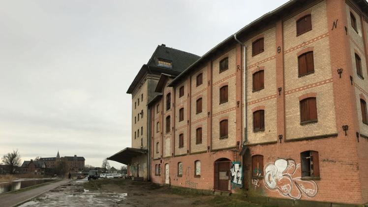 Was wird aus dem Speicher am Alten Hafen in Bützow?