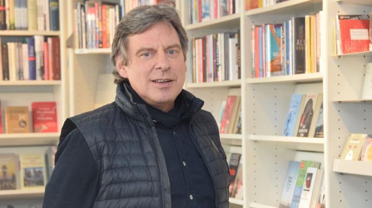 Buchhändler Gerd Kieckbusch hat die Buchhandlung am Gänsemarkt 17 Jahre lang mit Herzblut betrieben. Zum 1. März verabschiedet sich der 64-Jährige in den Ruhestand.