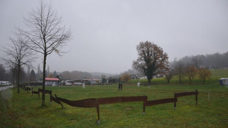 Der Campingplatz "Waldwinkel" in Kalkriese ist aktuell für Camper wegen Corona geschlossen. Fast 50 Menschen wohnen dauerhaft hier.