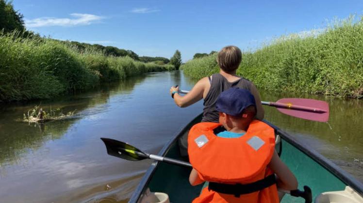 Durch die Natur mit dem Kanu, so kann auch der Sommer 2021 für Kinder und Jugendlichen schön werden.
