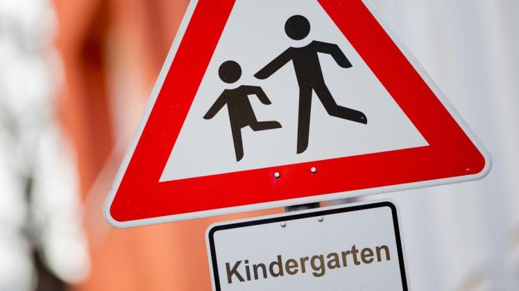 In einigen Kreisen in Schleswig-Holstein werden im März die Kitas wieder für mehr Kinder geöffnet.