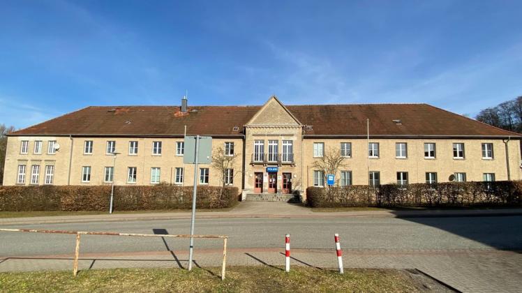 Das Dienstgebäude der Gadebuscher Polizei ist in die Jahre gekommen. Ein Neubau an anderer Stelle ist im Gespräch.