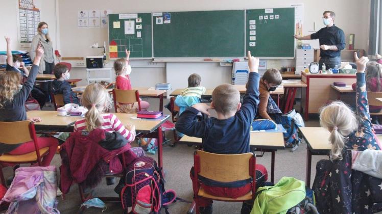 Seit Montag wird in den Grundschulen des Kreises wieder fleißig gelernt. Die Kinder sind motiviert dabei – auch hier in der Schule am Park in Hohenwestedt.