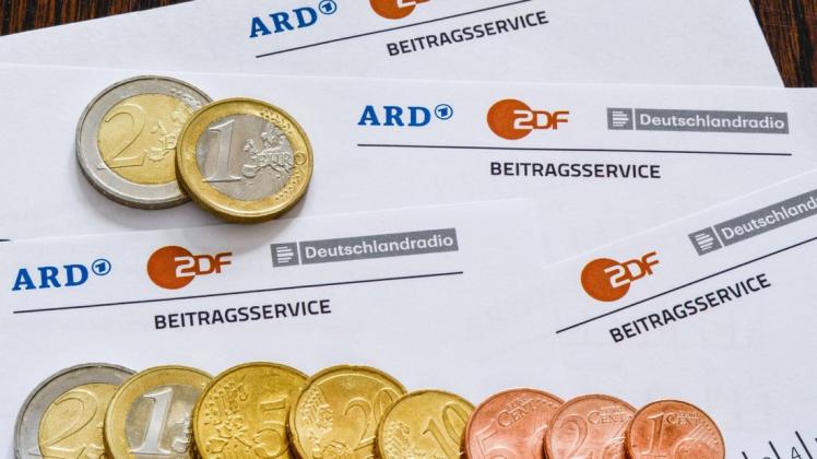 In der Union werden Forderungen nach einer Fusion von ARD und ZDF laut.
