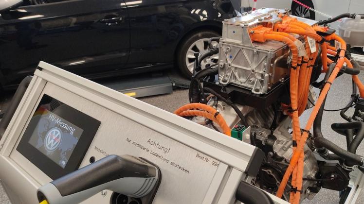 Ein Elektromotor von VW ist die neueste Errungenschaft des Berufsbildungszentrums in Eckernförde.