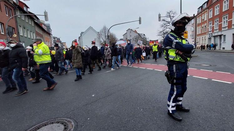 Auf dem Rückweg des Coronademozugs ist es zu einem Zwischenfall gekommen. Auf dem Rückweg des Coronademozugs ist es zu einem Zwischenfall gekommen.