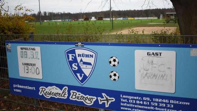Auf dem Sportplatz in Rühn wird es in den Osterferien nun doch keine Fußballferienschule des FC Hansa Rostock geben.