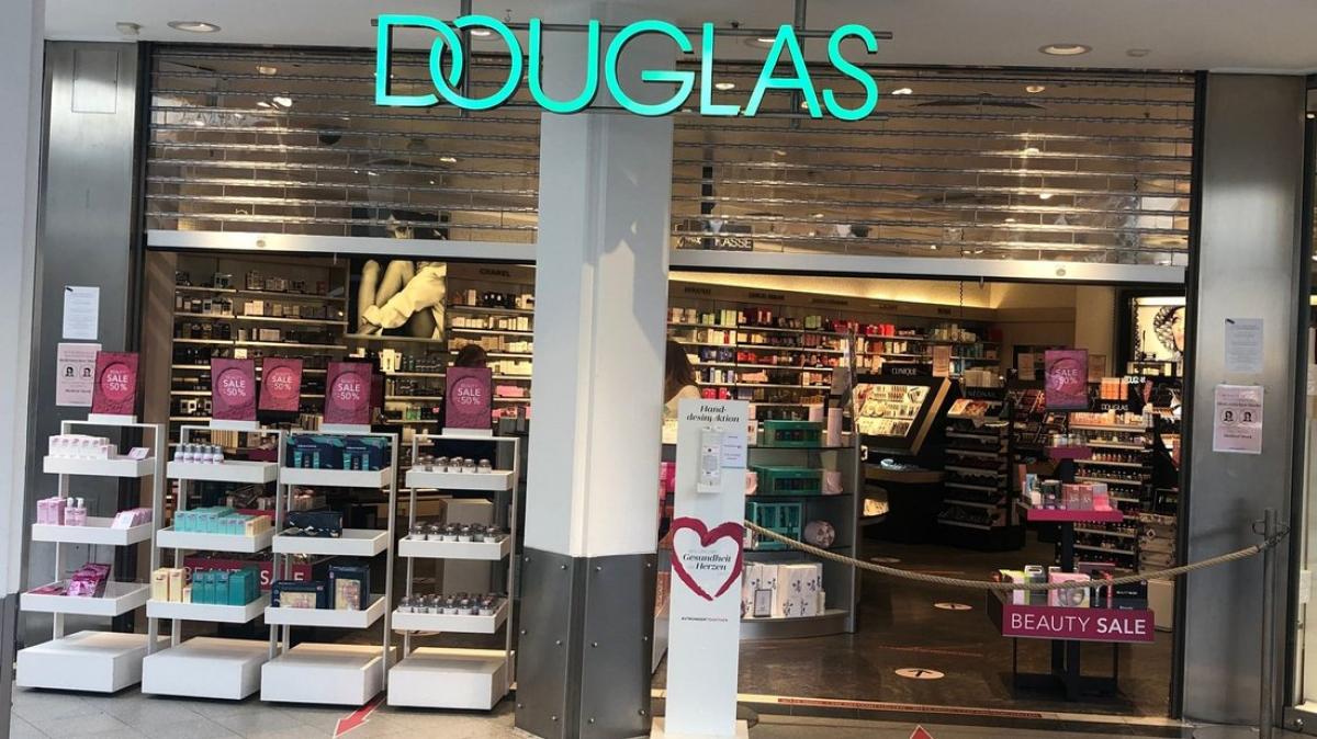 Douglas in Schenefeld: Mitarbeiterinnen entsetzt über Schließung