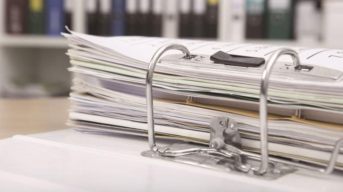 Das Oberverwaltungsgericht Schleswig rügt die BeamtenBezahlung SHZ