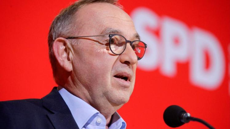 Erhebt scharfe Vorwürfe gegen die Union, beim Lobbyregister nicht entschieden genug gehandelt zu haben: SPD-Chef Norbert Walter-Borjans. Erhebt scharfe Vorwürfe gegen die Union, beim Lobbyregister nicht entschieden genug gehandelt zu haben: SPD-Chef Norbert Walter-Borjans.