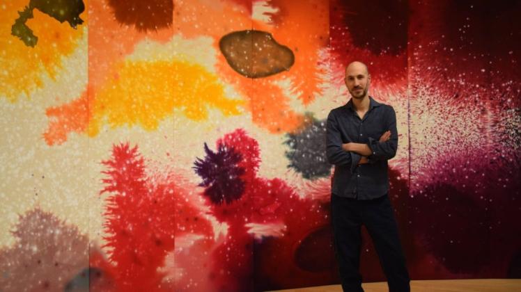 Farbflecken mit sanften Verläufen und dann wieder harte Kanten: Bilder des Künstlers Giacomo Santiago Rogado sind noch bis Sonntag in der Städtischen Galerie zu sehen.