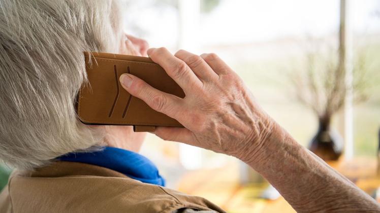 Immer mehr Senioren fallen offenbar auf den so genannten „Enkeltrick“ herein.