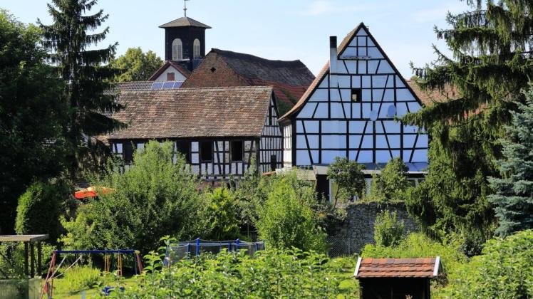 Kleine Mennonitenkirche in der deutschen Provinz. Freikirchen gedeihen vor allem außerhalb der Metropolen.