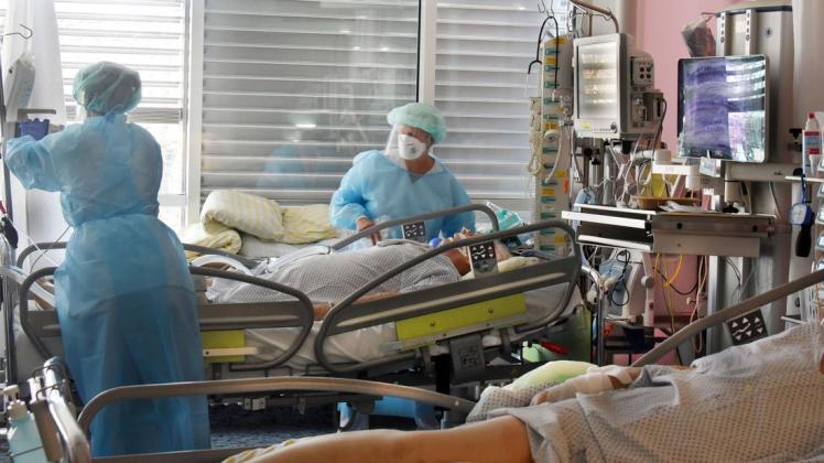 Offensichtlich werden immer mehr Aufgaben des Krankenhauses an Servicegesellschaften ausgegliedert.