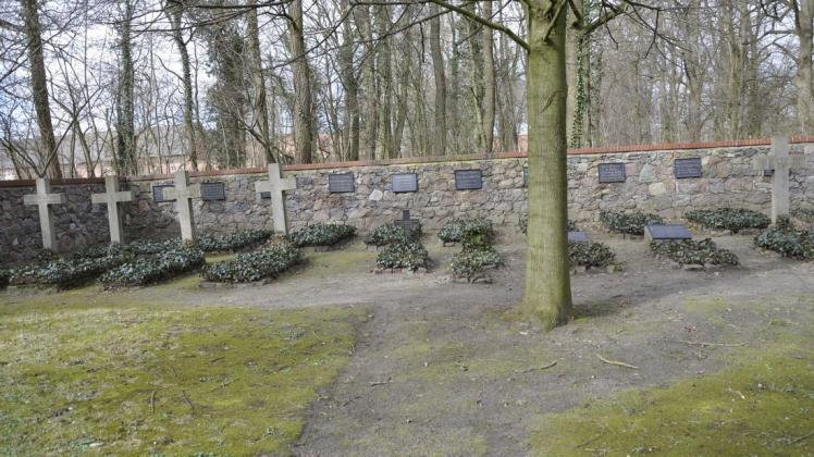 Blick auf den Familienfriedhof der Familie Gans zu Putlitz in Groß Pankow.