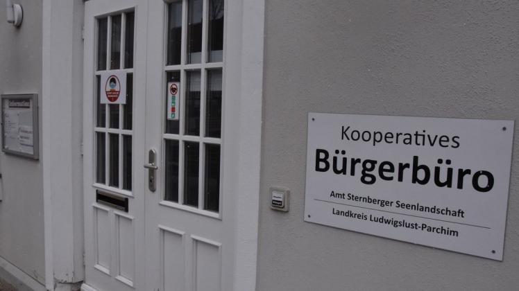 Auch im Bürgerbüro Sternberg benötigen Bürger einen Schnelltest.