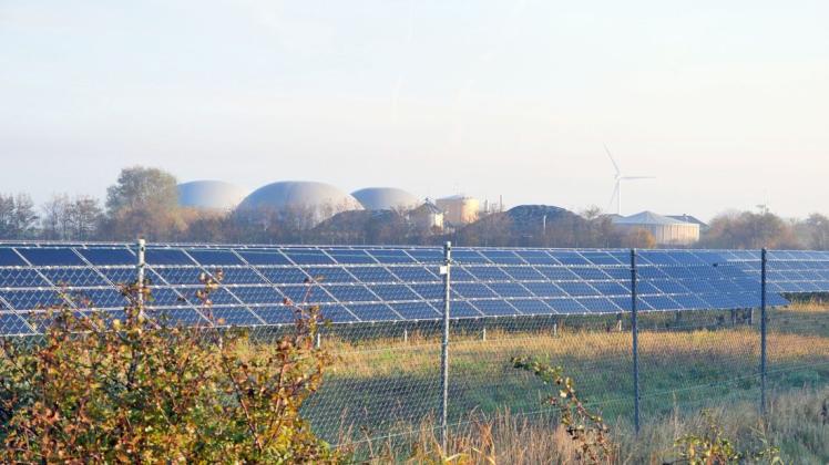 In Langenhorn soll eine Photovoltaik-Freiflächenanlage entstehen, hier ein Beispiel aus den Reußenkögen.