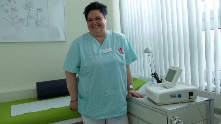 Sie liebt die Vielfältigkeit ihres Berufs: Petra Teubler ist Praxismanagerin im Medizinischen Versorgungszentrum am Fernsehturm.
