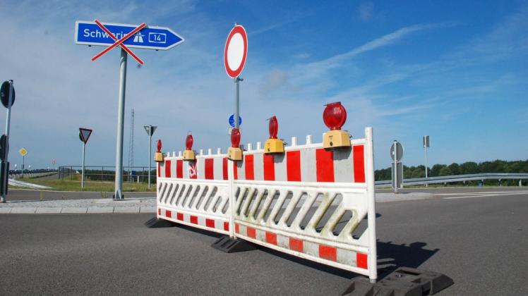 Ab Montag wird die Anschlussstelle Karstädt gesperrt. An der A14 Richtung Schwerin werden die Fugen in der Betondecke erneuert.