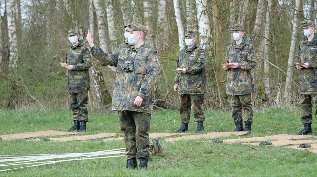 Freiwilligen-Wehrdienst Im Heimatschutz In Delmenhorst Beginnt | DKO