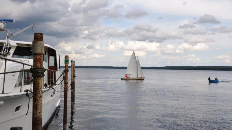 Auf dem Plauer See ist Bootfahren für Einheimische weiter möglich.