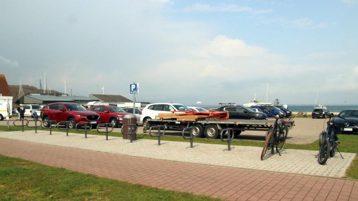 Neue WochendBuslinie nach Flensburg und ELadestationen für SHZ