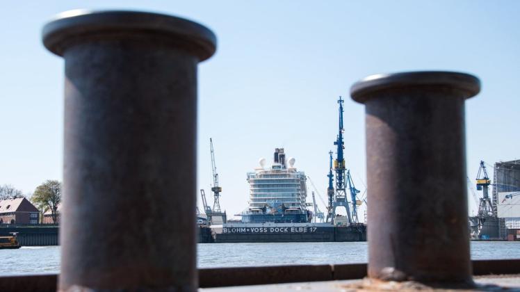 Quo vadis, deutscher Schiffbau? Blick auf die Hamburger Werft Blohm+Voss.