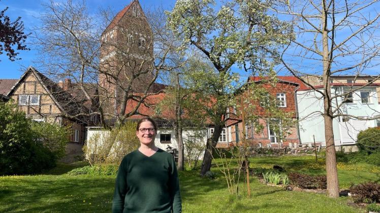 Freut sich, dass die Gemeinde wieder live zusammenkommen kann: St. Marienpastorin Jessica Warnke-Stockmann.
