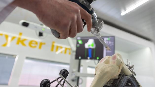 Beste Klinik Für Knie Op In Schleswig-holstein Neu in Schleswig-Holstein: Knie-OP mit Roboterhilfe