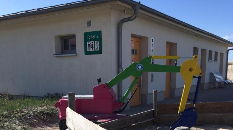 Die kostenfreie Nutzung von Toiletten in den vier Seebädern von Rostock wünschen sich die Ortsbeiräte. Die kostenfreie Nutzung von Toiletten in den vier Seebädern von Rostock wünschen sich die Ortsbeiräte.