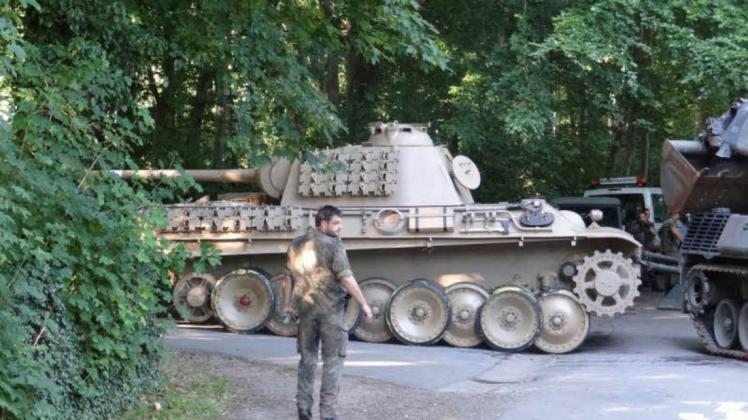 Der Panzerkampfwagen V „Panther“ (Typ G, Baujahr 1944) ist nach Ansicht der 7. großen Strafkammer des Kieler Landgerichts keine Kriegswaffe, da nicht mehr einsatzfähig.