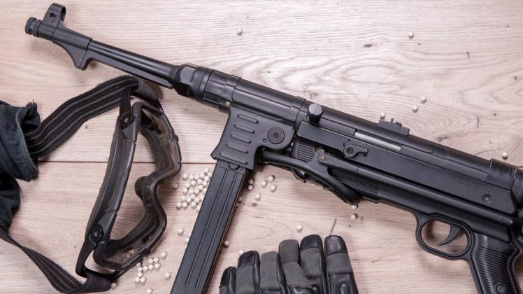 Unter den Begriff der „Anscheinswaffe“ fallen zum Teil auch Softairwaffen. (Symbolfoto) Unter den Begriff der „Anscheinswaffe“ fallen zum Teil auch Softairwaffen. (Symbolfoto)